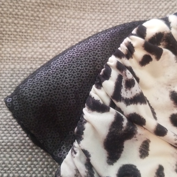 Dress - Picture 2 of 4